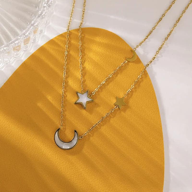 Collar con Colgante de Perro Globo