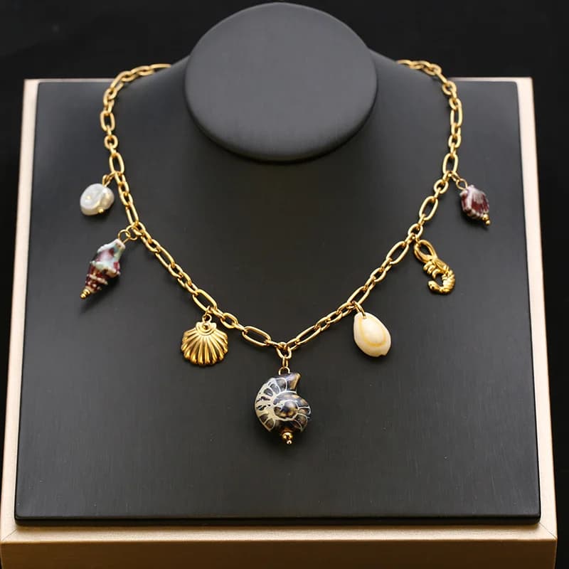 Collar con Colgante de Estrella de Mar y Tortuga Dorado