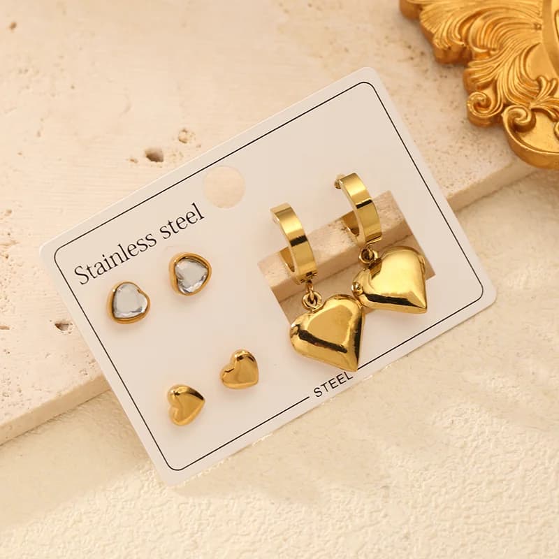 Set de Pendientes Corazón Zirconia Tipo Botón y Colgante (3 Pares)
