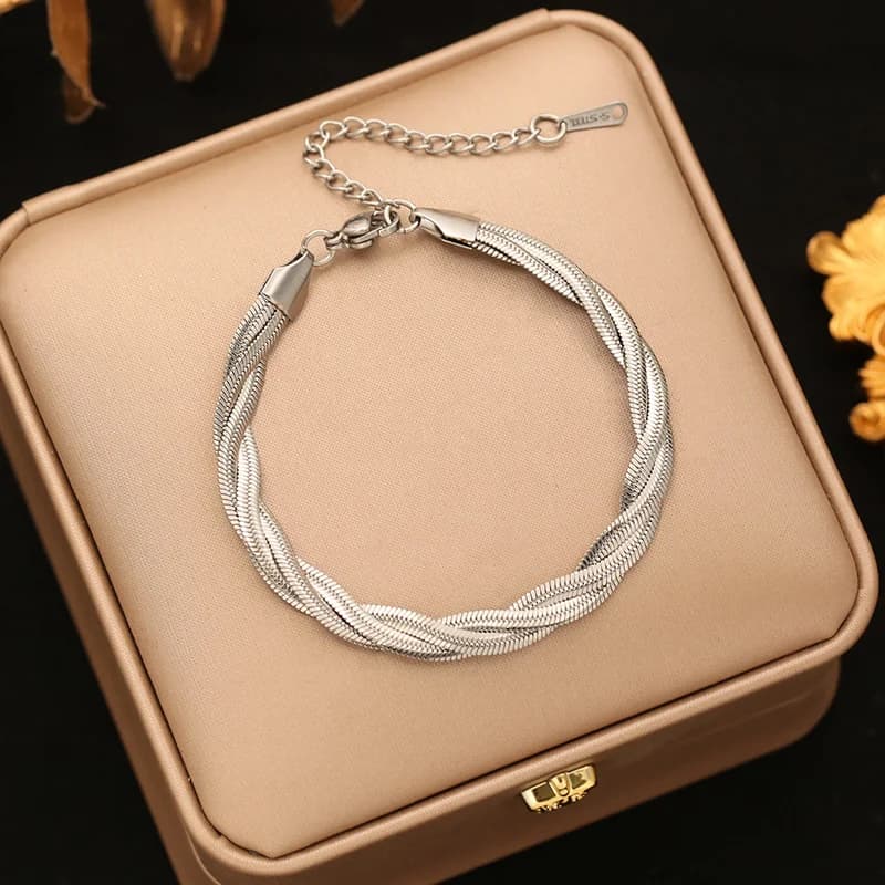 Pulsera rígida de acero inoxidable con cadena entrelazada de tres capas