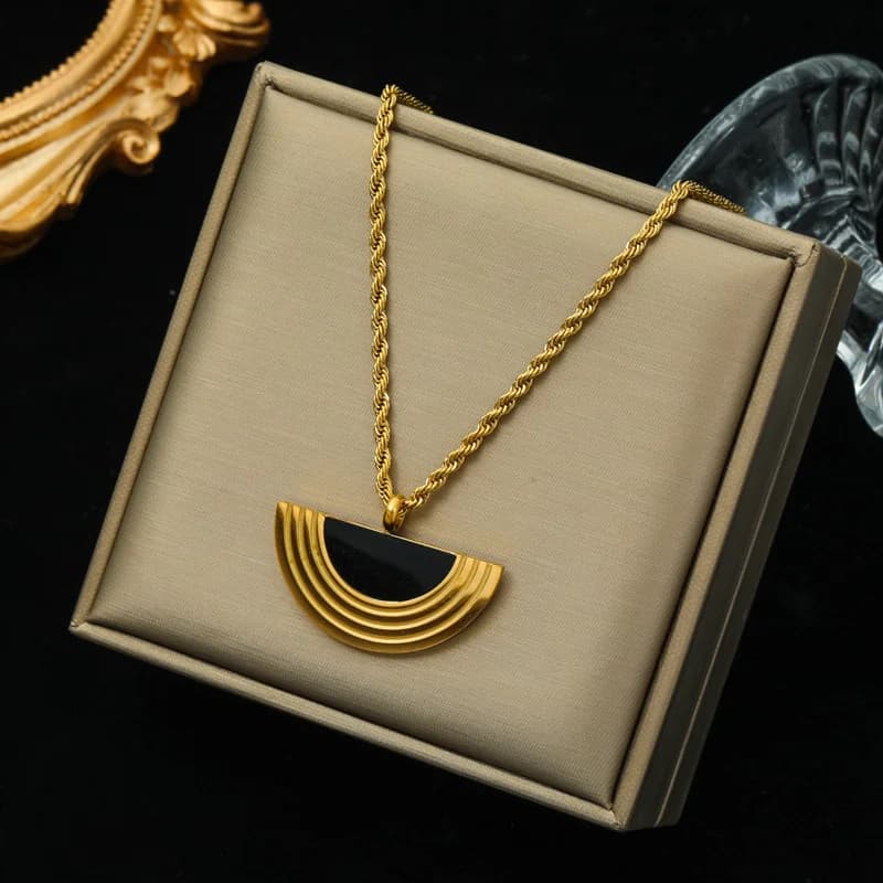 Set de Collar con Colgante Semicírculo Geométrico y Pendientes
