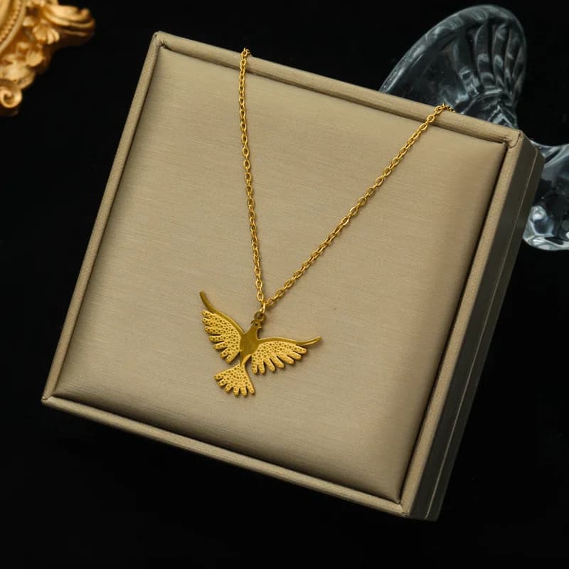Collar cadena clavícula con colgante de abeja