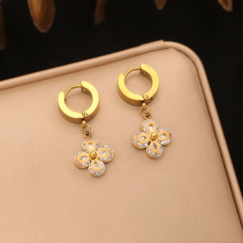 Pendientes de Cherry con Circonita, Acero Inoxidable Impermeable