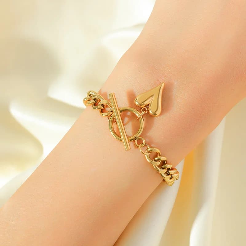 Pulsera con Dije de Corazón, Chapada en Oro de 18K