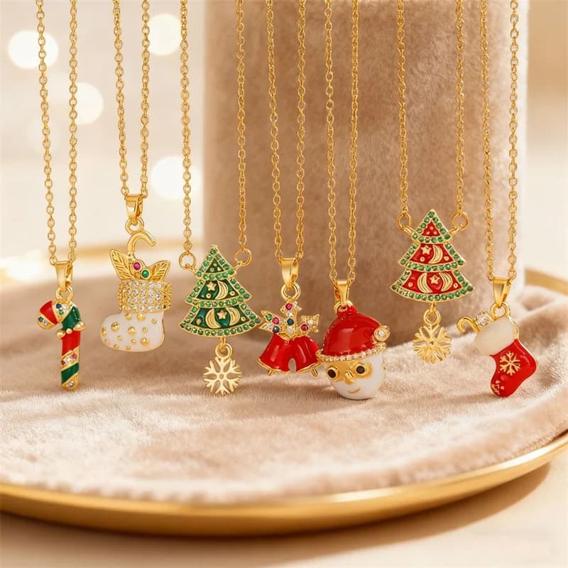 Collar con Colgante de Árbol de Navidad, Campana y Copo de Nieve en Esmalte