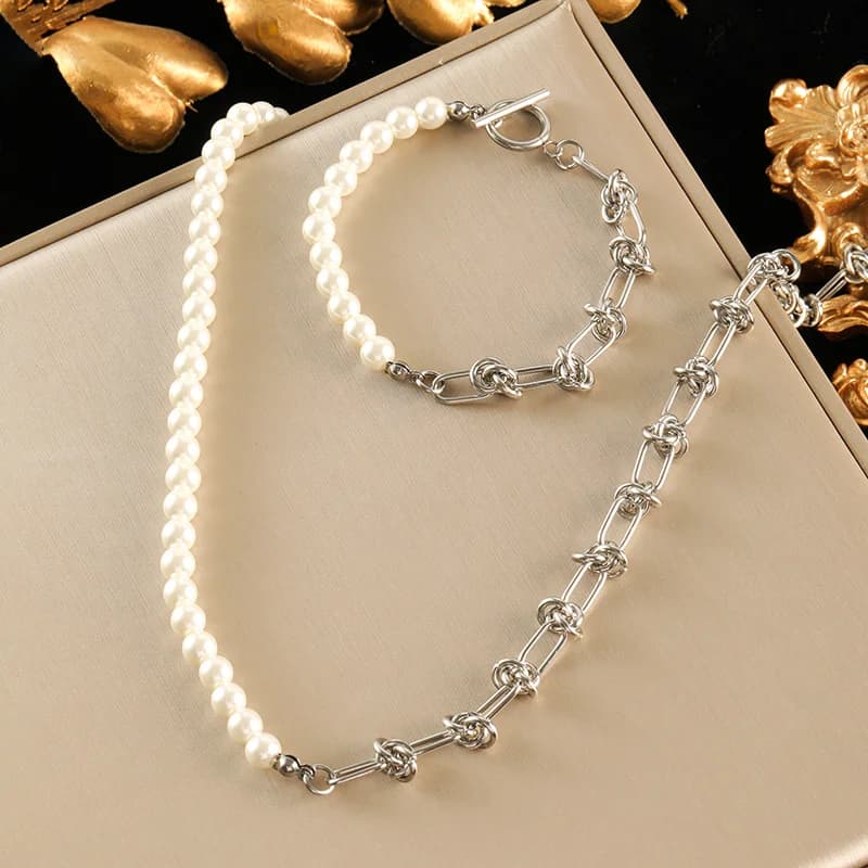 Set de collar y pulsera asimétricos con perlas, plata