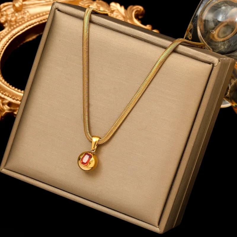 Collar de cuentas sólidas, acero inoxidable color oro