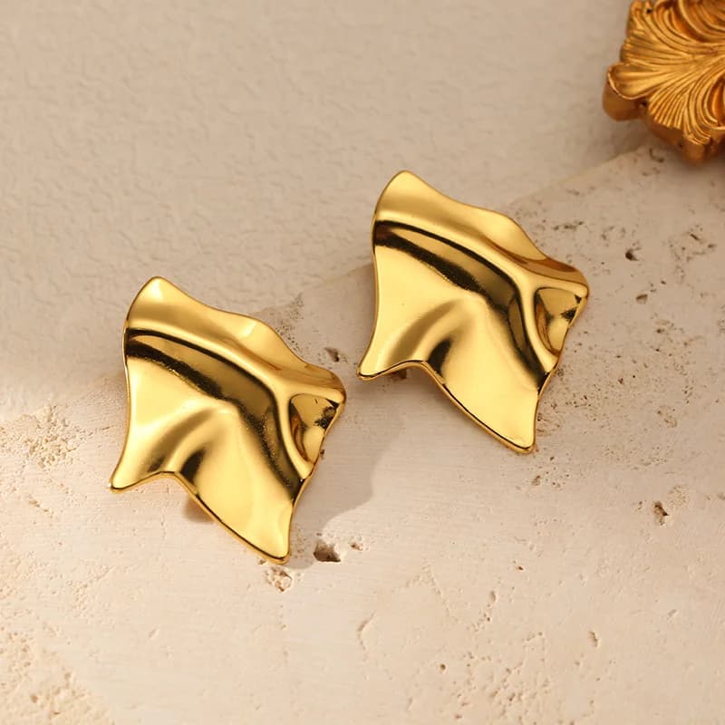 Pendientes de Botón Geométricos Irregulares en Acero Inoxidable Color Oro