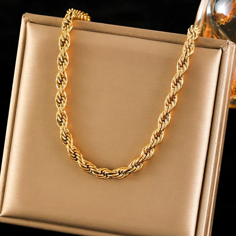 Gargantilla de Acero Inoxidable Dorado de Cadena