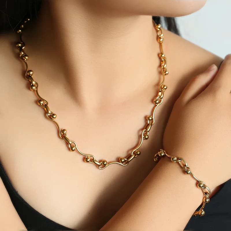 Set Artesanal de Collar y Pulsera con Cuentas Redondas