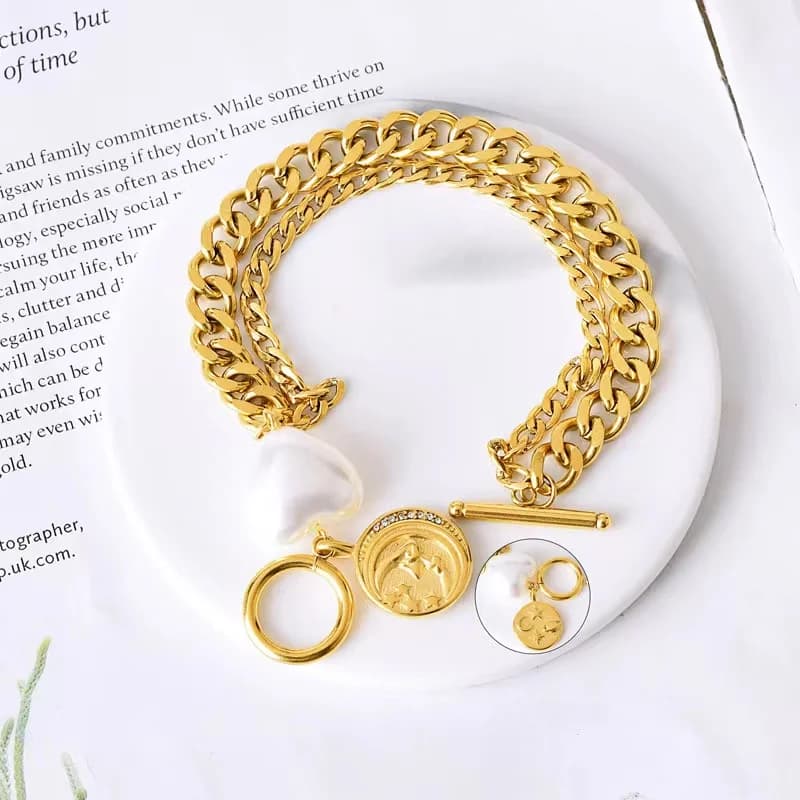 Pulsera con Abalorios Corazón y Sol, Dorada, Chapada PVD