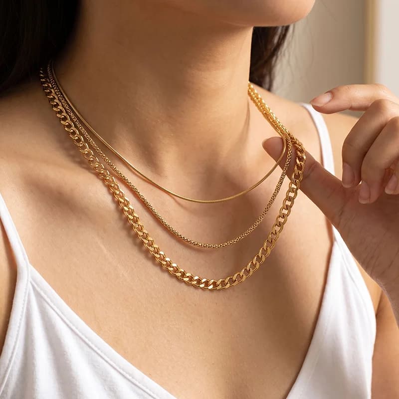 Collar de Capas Minimalista de Acero Inoxidable
