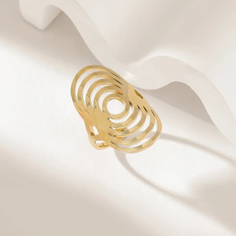 Anillo abierto ajustable exagerado en acero inoxidable chapado en oro