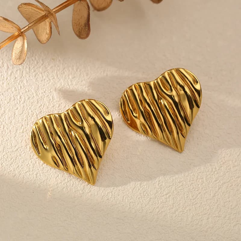 Pendientes grandes de corazón dorados, 1 par