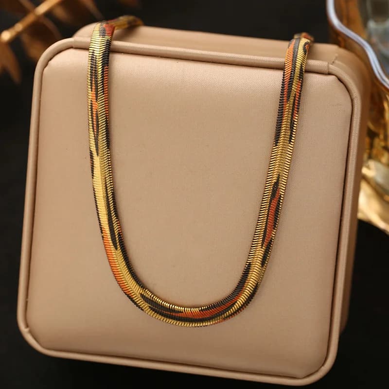 Set de Collar y Brazalete de Cadena Plana Serpiente