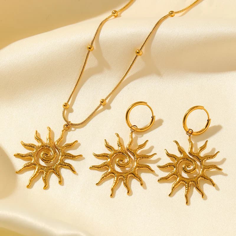 Set de collar y pendientes vintage con motivo de sol