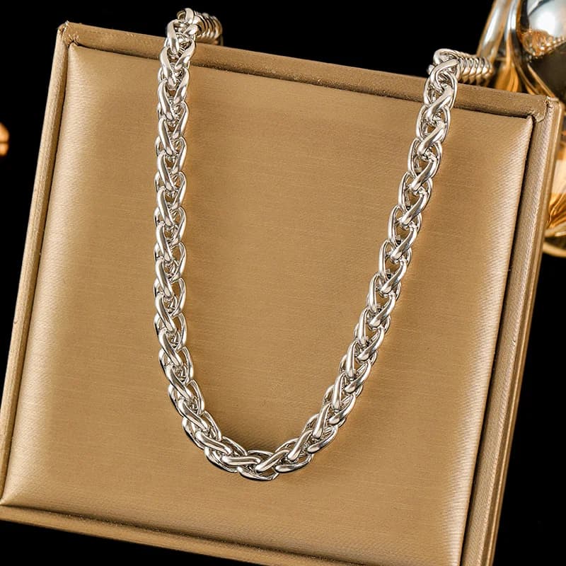 Collar de Cadena Plateada