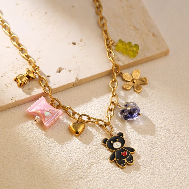 Collar con Colgante de Múltiples Abalorios, PVD Oro 18K