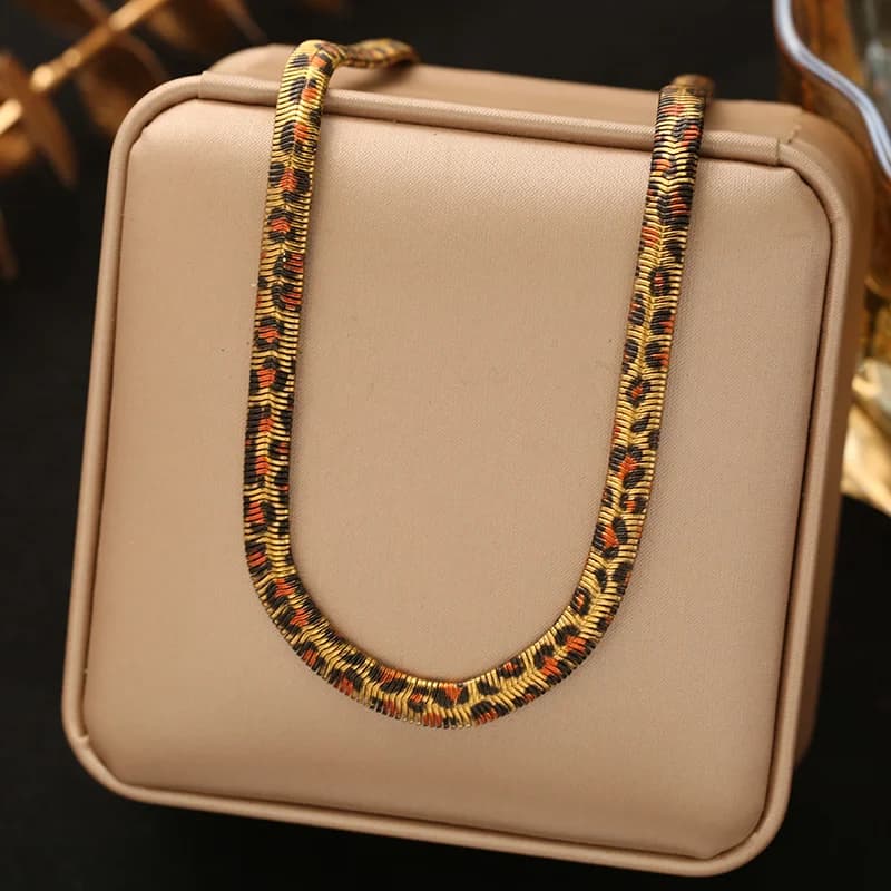 Set de Collar y Brazalete de Cadena Plana Serpiente