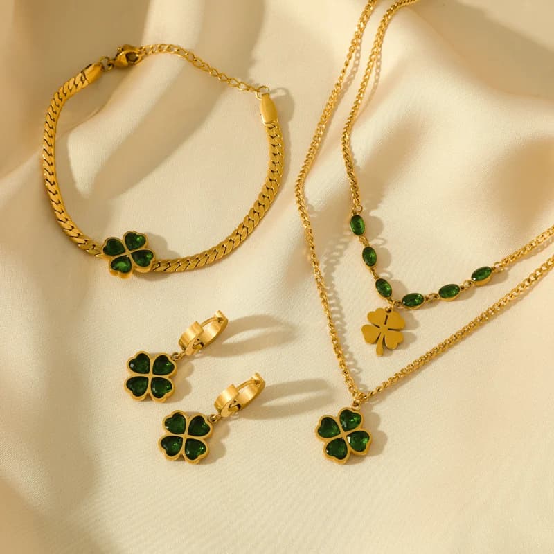 Set de Collar, Pulsera y Pendientes con Trébol Verde y Circonia