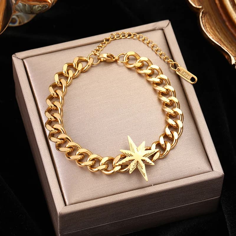 Pulsera brazalete de cadena de eslabones color dorado simple