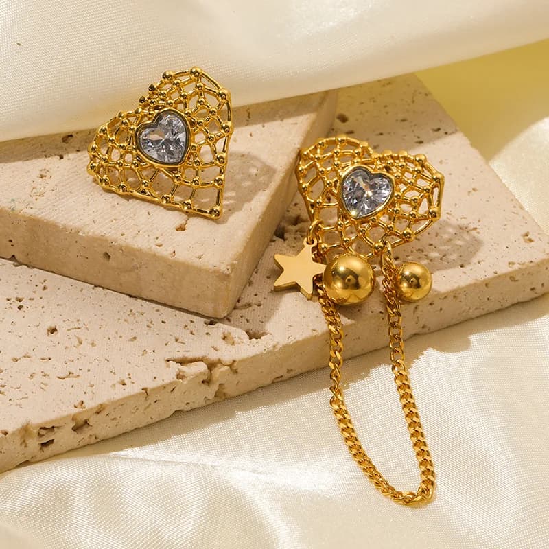 Pendientes colgantes de flor de ginkgo en color dorado