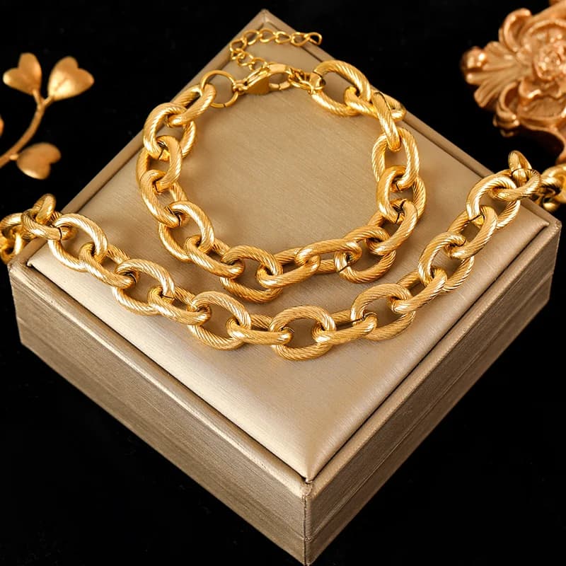 Conjunto de collar y pulsera de cadena gruesa